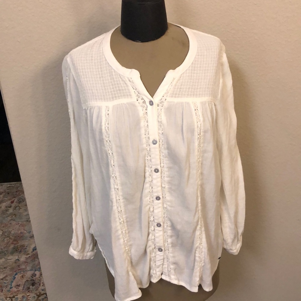 White button down blouse